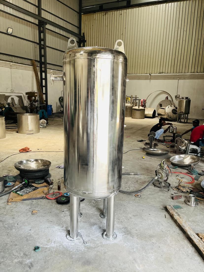 Air receiver tank